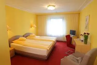 Bertram 4*